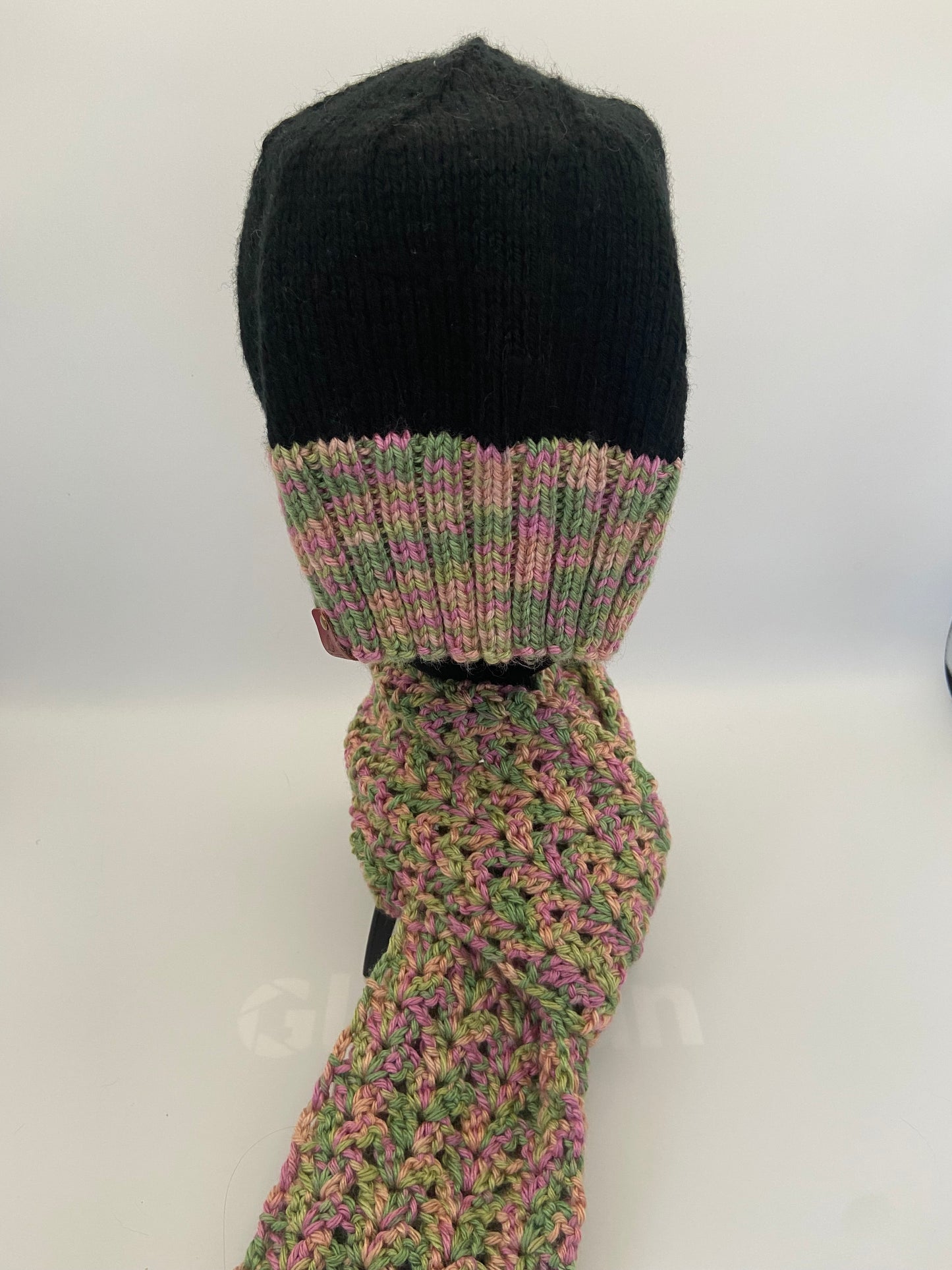 V-shell Scarf